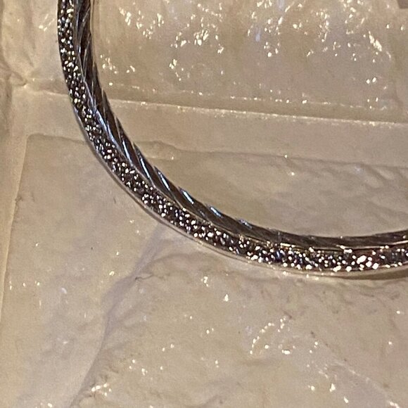 Fashion Jewelry Large Hoop Earrings Women’s Sliver Tone Costume Round 2in - Picture 4 of 9